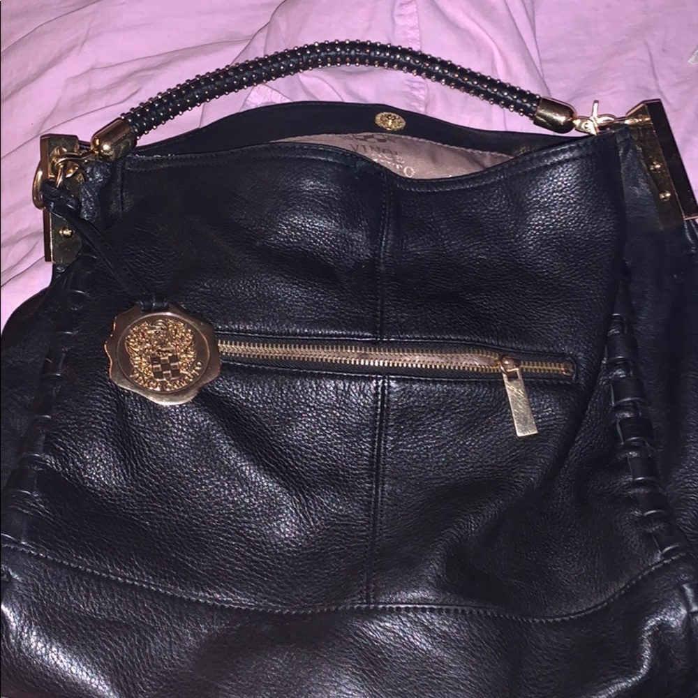 Vince camuto puede.